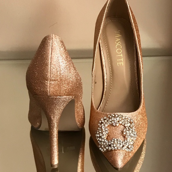 NWOB Rose gold & rhinestone stilettos bought from Akira - Picture 3 of 4